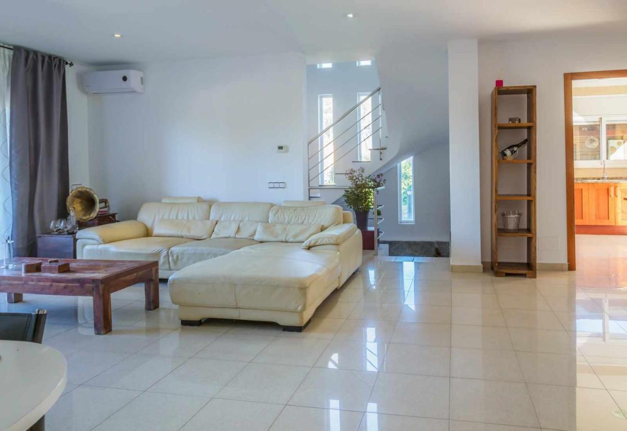 Mas Mestre Con Una Capacidad De 6 A 8 Huespedes Cerca De Sitges Olivella Exterior foto