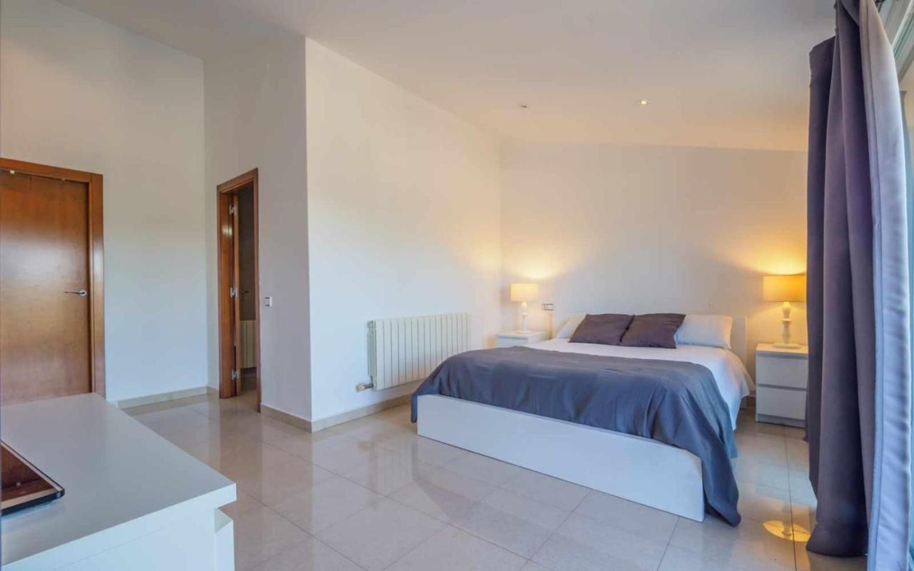 Mas Mestre Con Una Capacidad De 6 A 8 Huespedes Cerca De Sitges Olivella Exterior foto