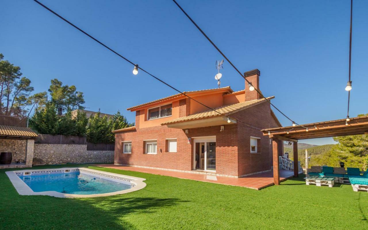 Mas Mestre Con Una Capacidad De 6 A 8 Huespedes Cerca De Sitges Olivella Exterior foto