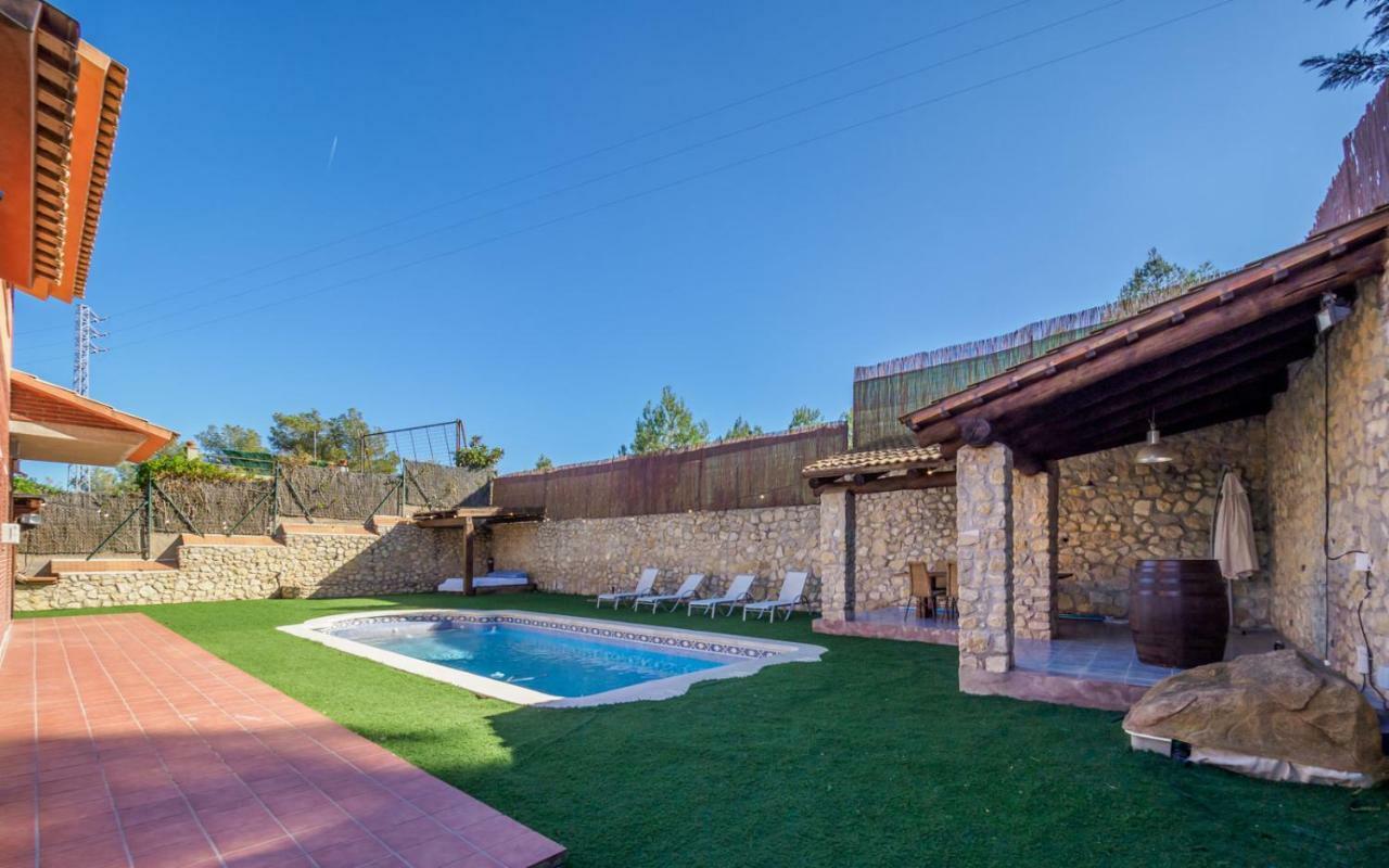 Mas Mestre Con Una Capacidad De 6 A 8 Huespedes Cerca De Sitges Olivella Exterior foto
